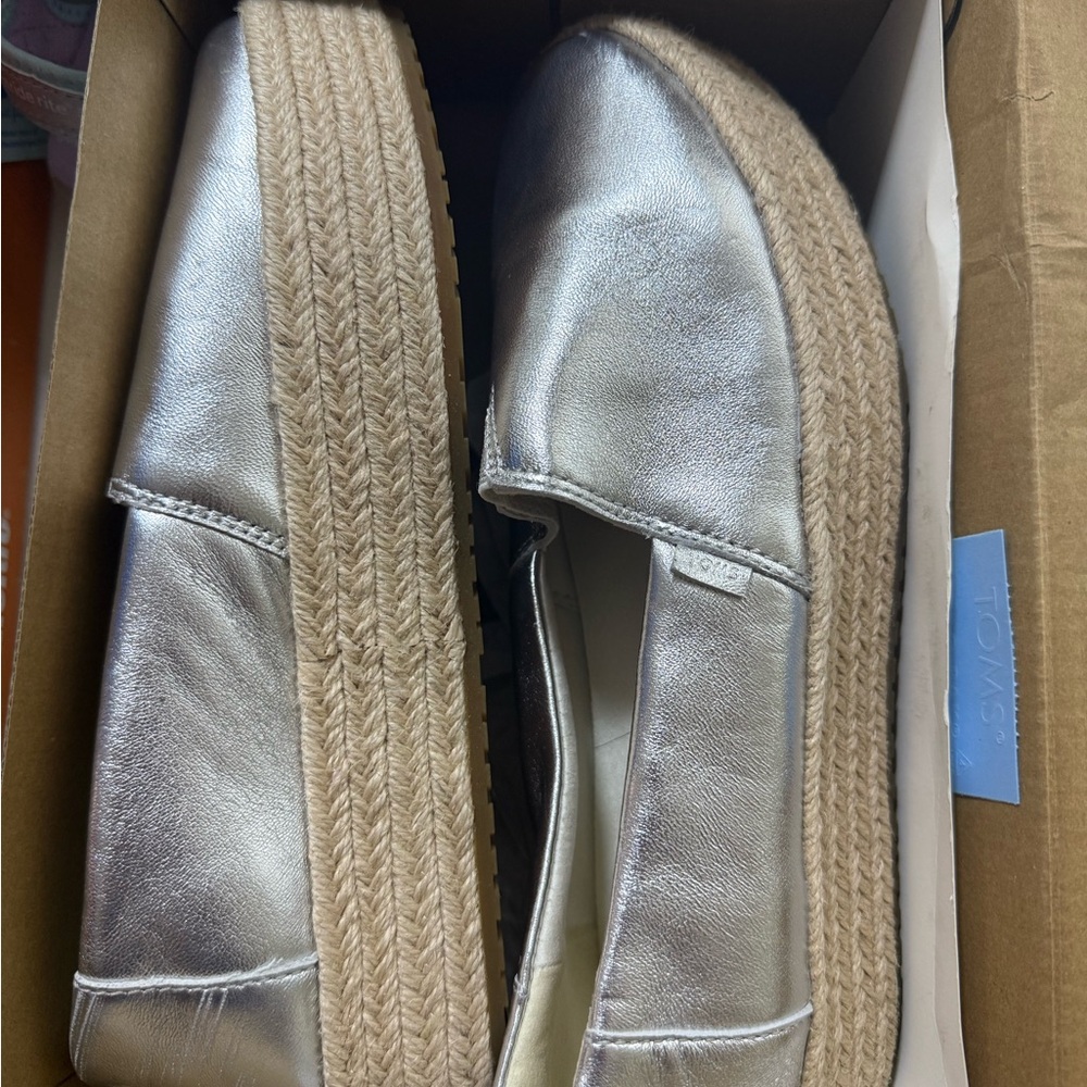 TOMS Women's Silver Espadrille Shoes - Picture 2 of 5